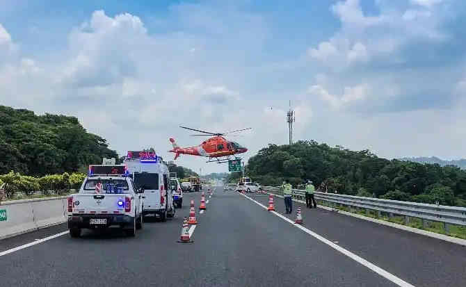 穆棱高速公路汽车救援案例