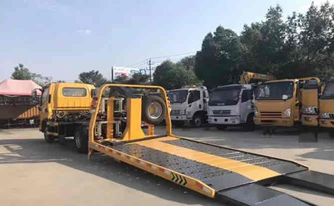 穆棱汽车中途维修案例